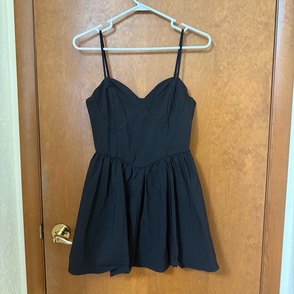 NWT Windsor Dress